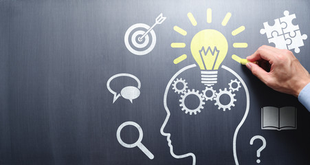 人世间片尾曲谁唱的